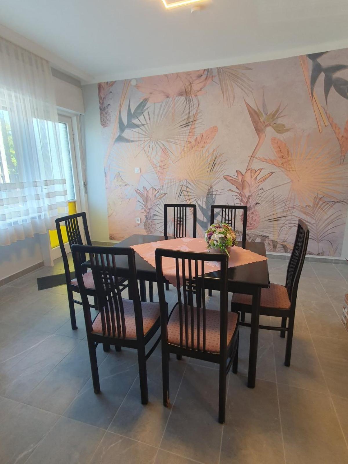 Lara Apartments Siófok Esterno foto